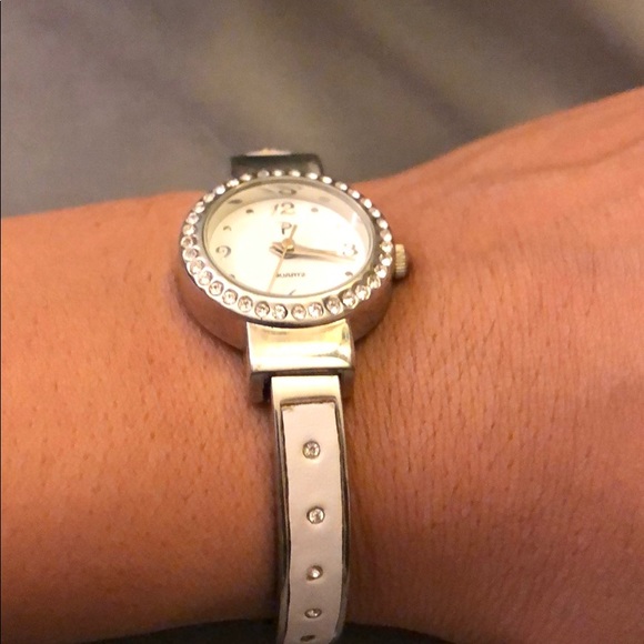 wrist watch - Picture 2 of 2